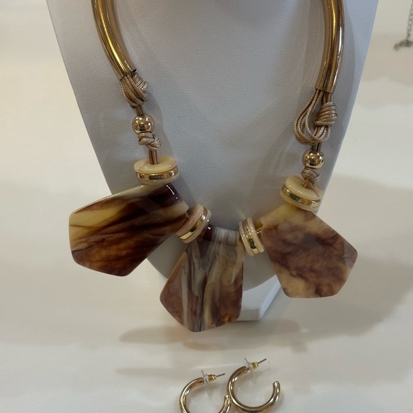SHADES OF BROWN Jewlery Lot. Jewelry Set Includes Necklace Bracelet & Earrings. - Picture 4 of 12
